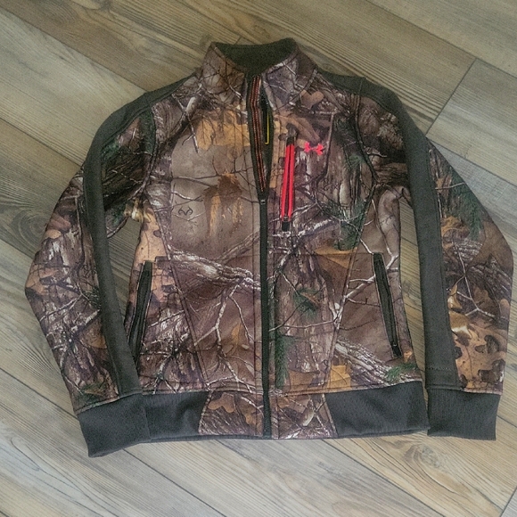 Under Armour Camo Jacket - Picture 1 of 3